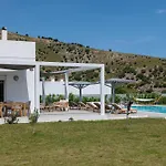 فيلة Miniera *